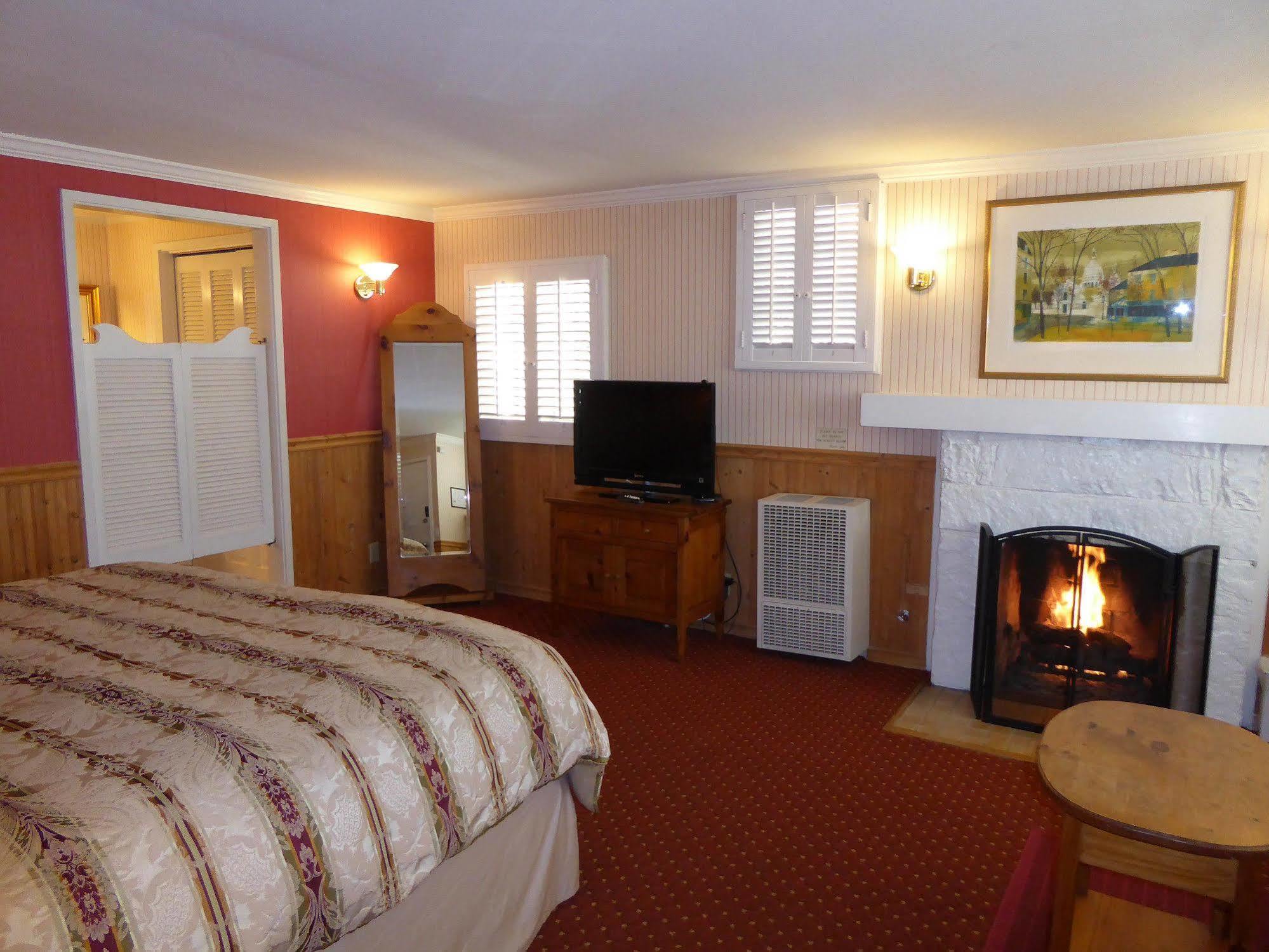 Carmel Fireplace Inn Exterior foto
